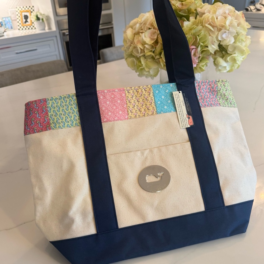 New with tags Vineyard Vines Multicolor cream Canvas Tote Bag